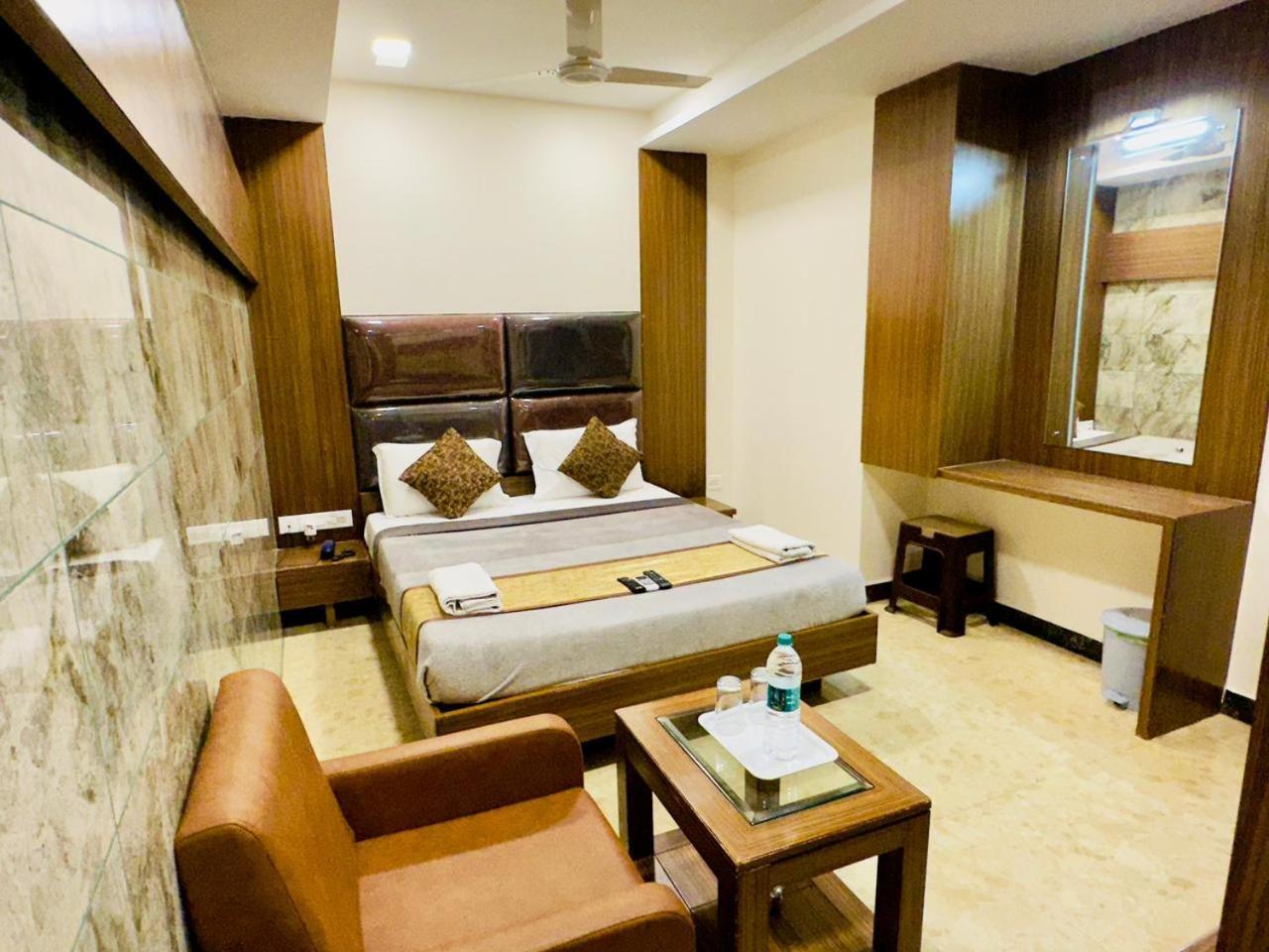 Sheraton Grande At Puratchi Thalaivar Dr Mgr Central Railway Station เชนไน ภายนอก รูปภาพ