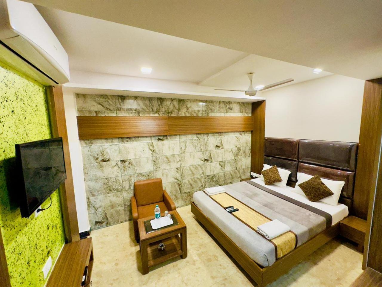 Sheraton Grande At Puratchi Thalaivar Dr Mgr Central Railway Station เชนไน ภายนอก รูปภาพ