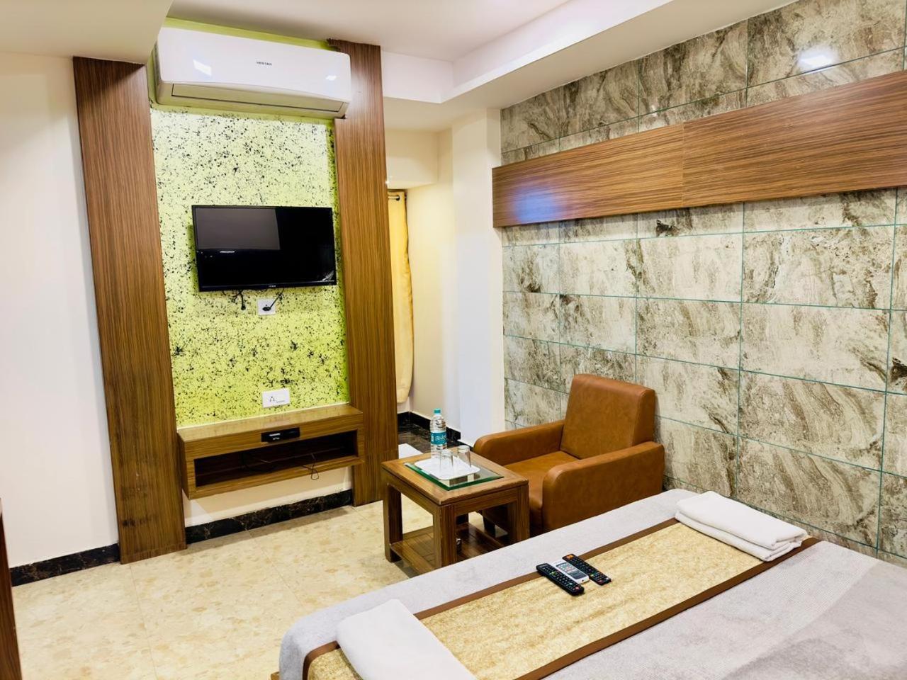 Sheraton Grande At Puratchi Thalaivar Dr Mgr Central Railway Station เชนไน ภายนอก รูปภาพ